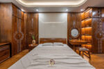 Phòng ngủ master nội thất gỗ óc chó - Mr TH House - Kiêu Kỵ - Gia Lâm