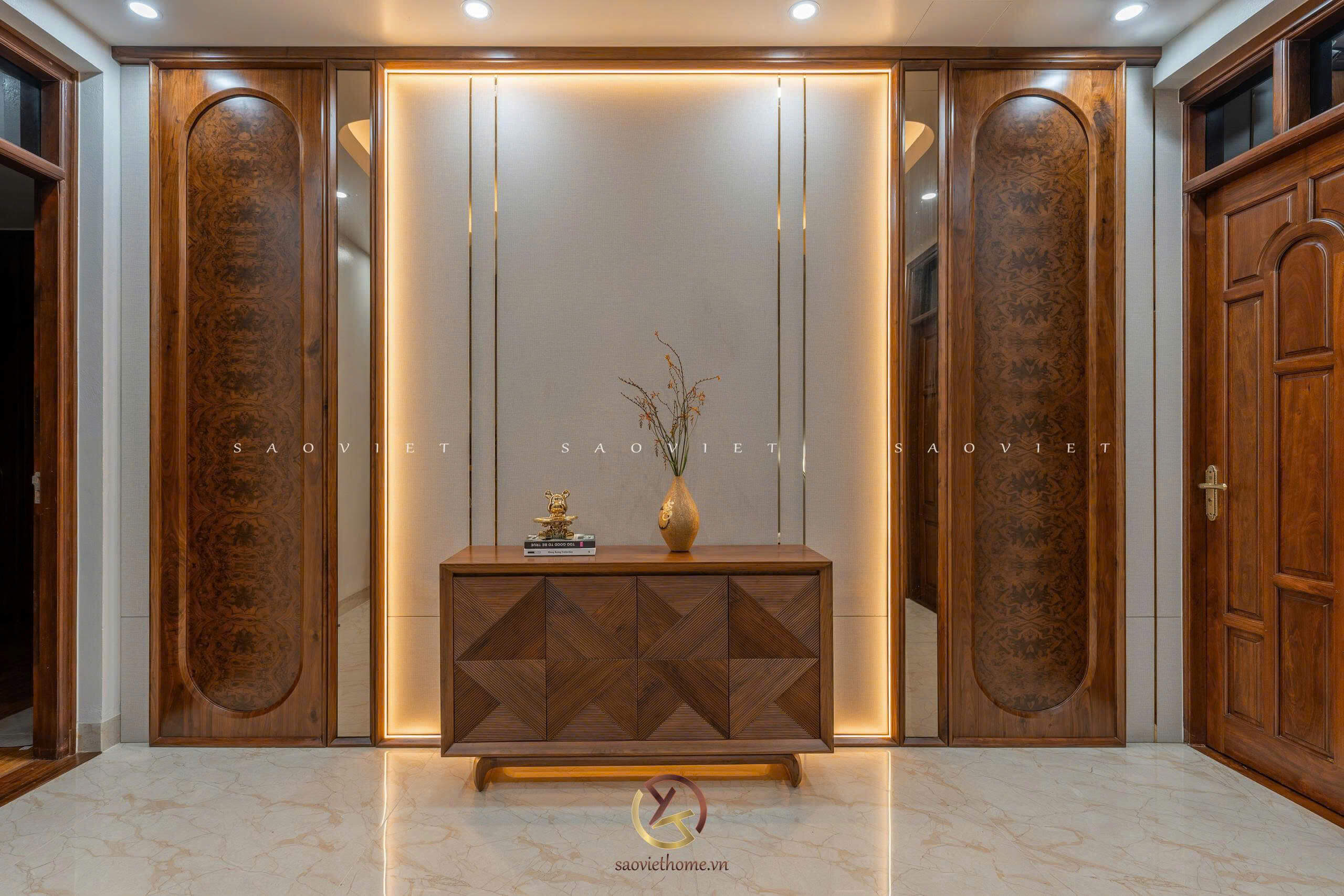 Sảnh gỗ óc chó - Mr TH House - Kiêu Kỵ - Gia Lâm