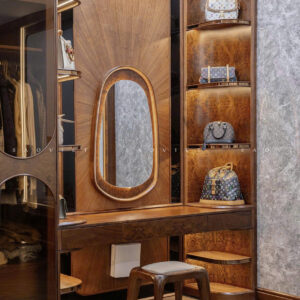 Phòng ngủ master biệt thự gỗ óc chó