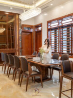 B Manor Ninh Bình - Phòng bếp tầng 1 nội thất gỗ óc chó