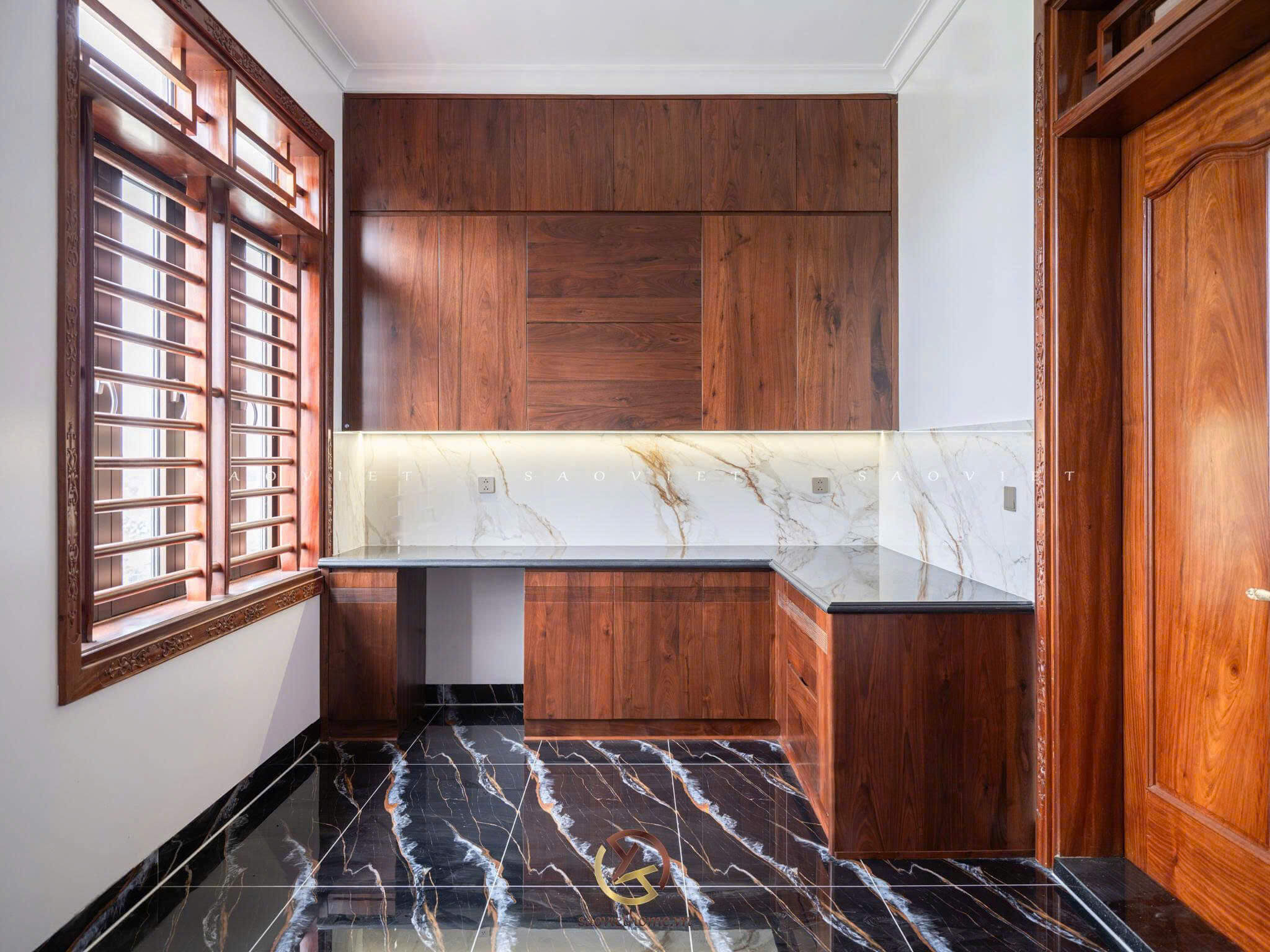 B Manor Ninh Bình - Phòng ăn tầng 2 nội thất gỗ óc chó