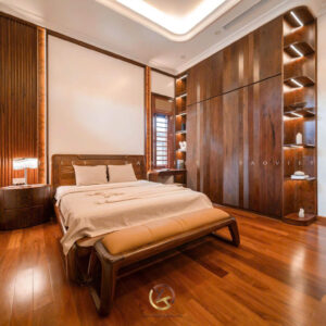 B Manor Ninh Bình - Phòng ngủ master nội thất gỗ óc chó