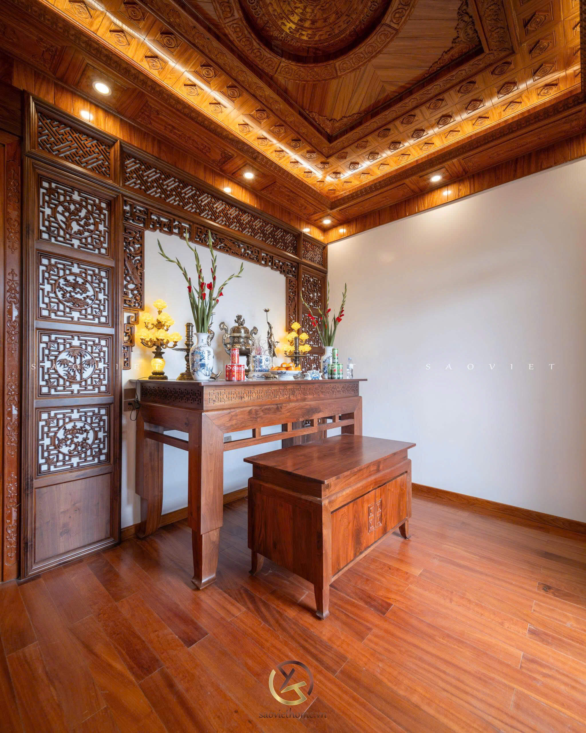 Phòng thờ gỗ óc chó