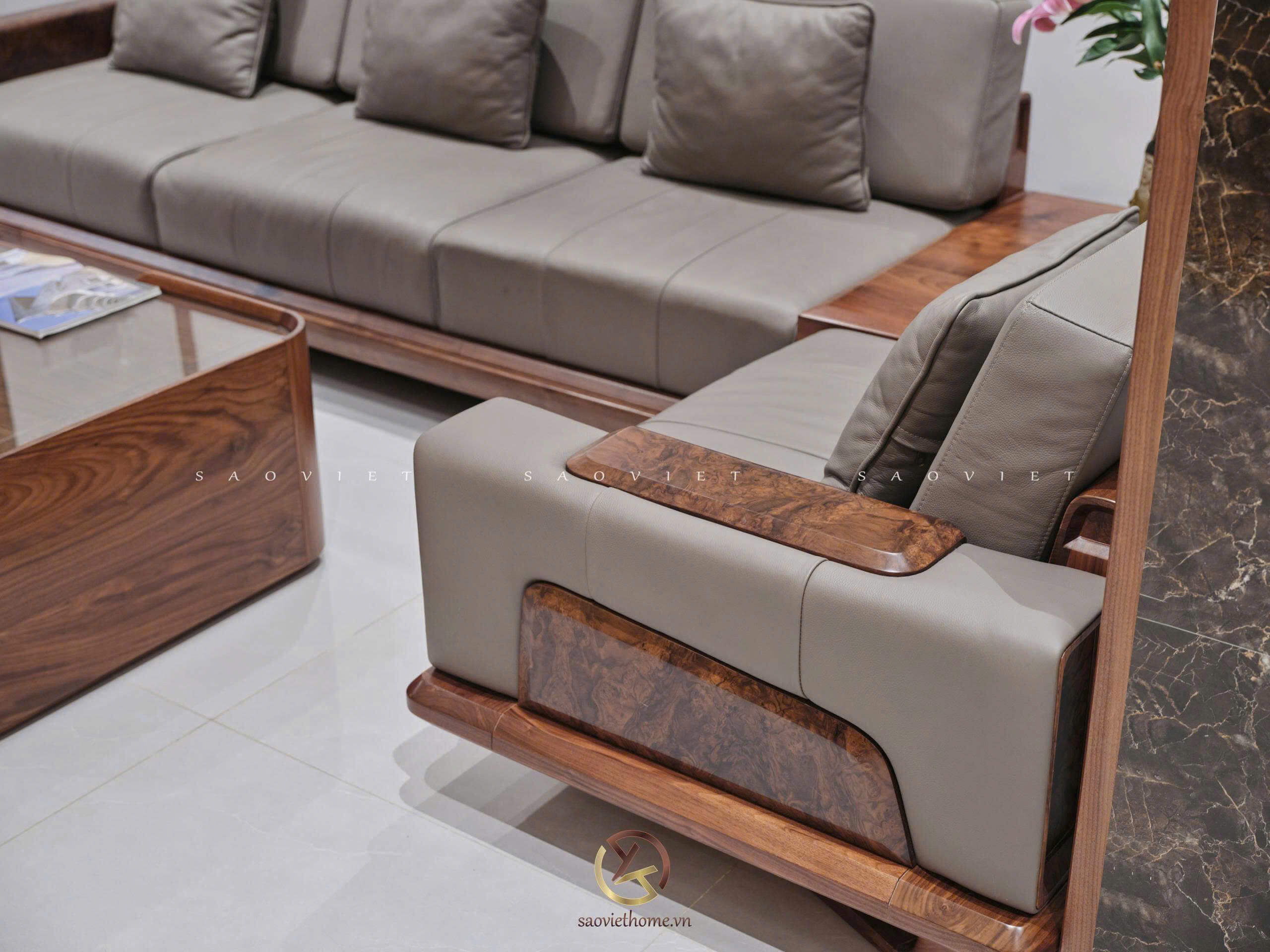 Bộ sofa gỗ óc chó kết hợp da bò Ý